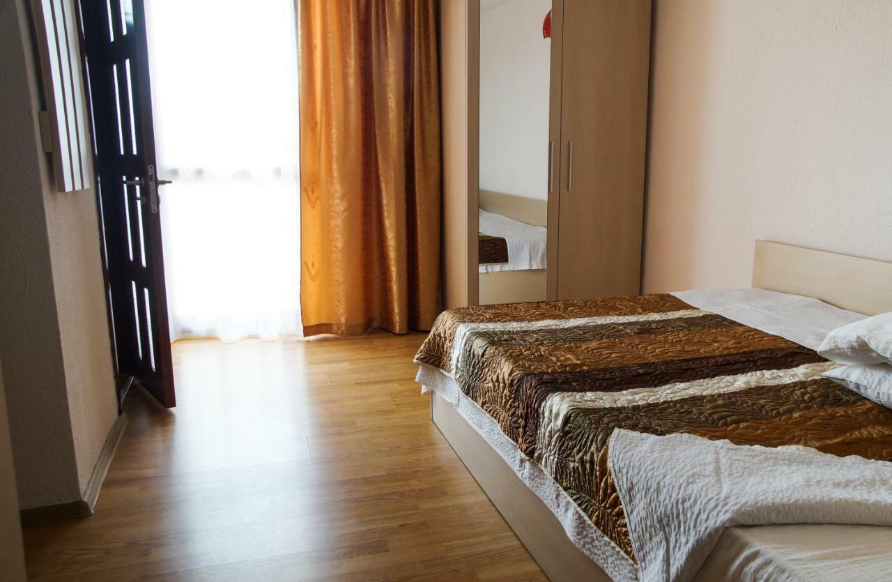 Pensiunea Nicol Hotel Valea Iasului Kültér fotó