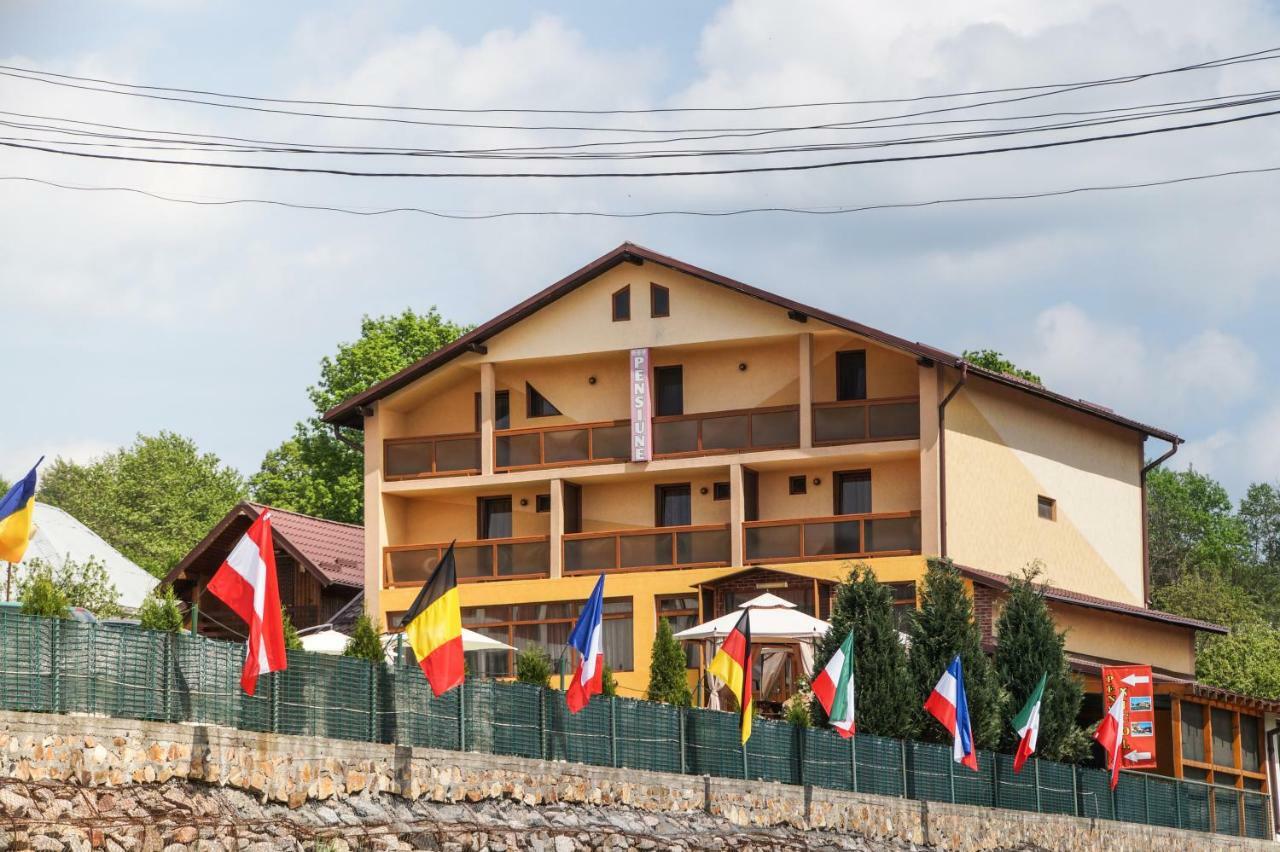 Pensiunea Nicol Hotel Valea Iasului Kültér fotó