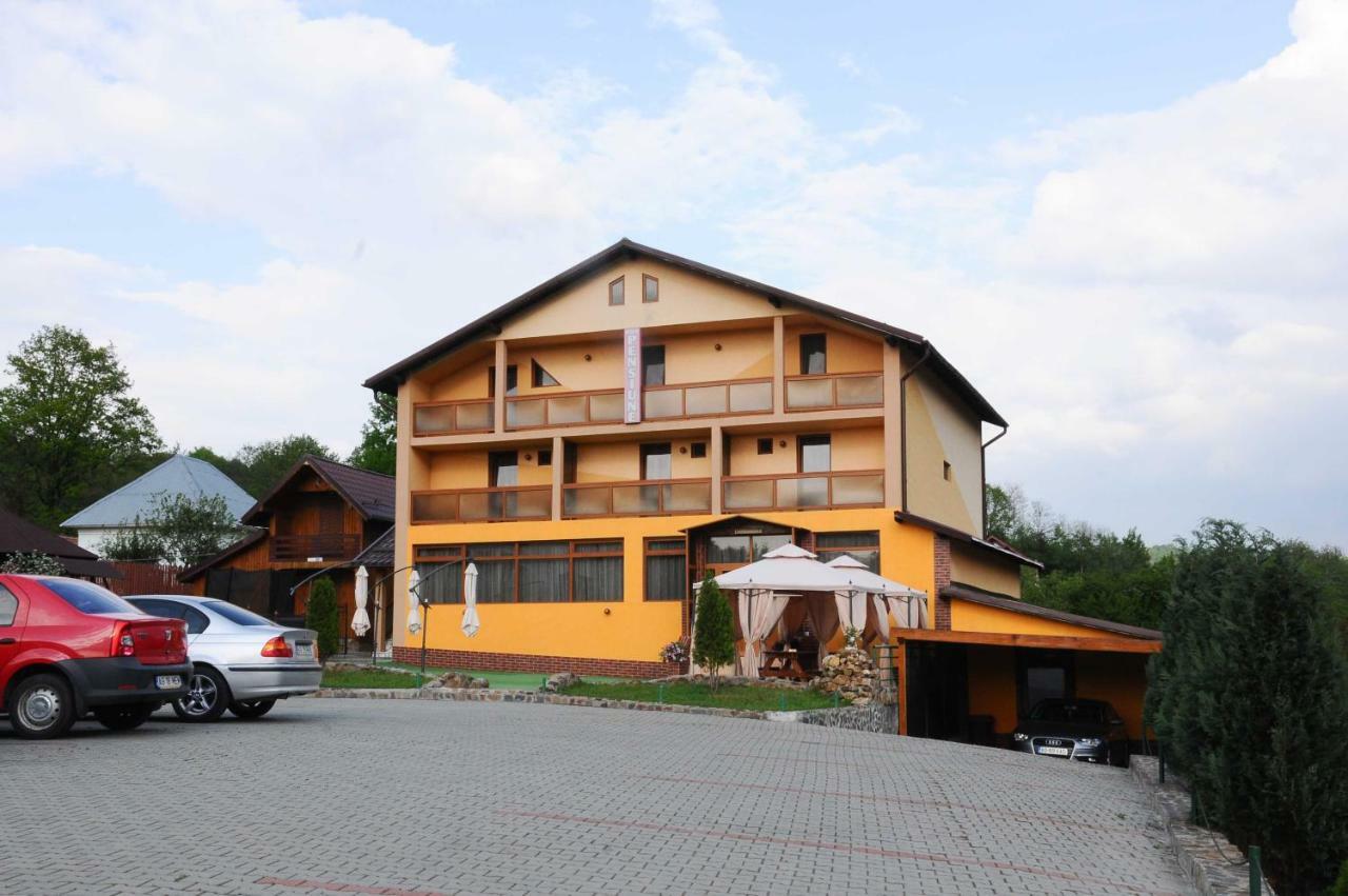 Pensiunea Nicol Hotel Valea Iasului Kültér fotó